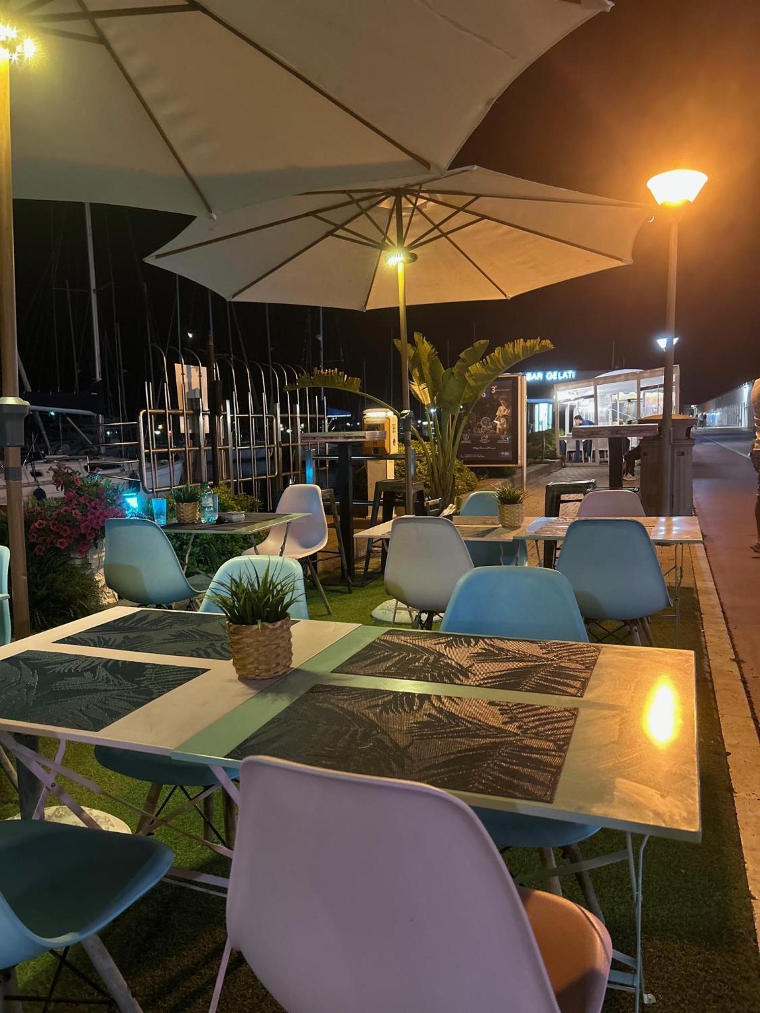50 Mt Dal Mare Lido di Ostia